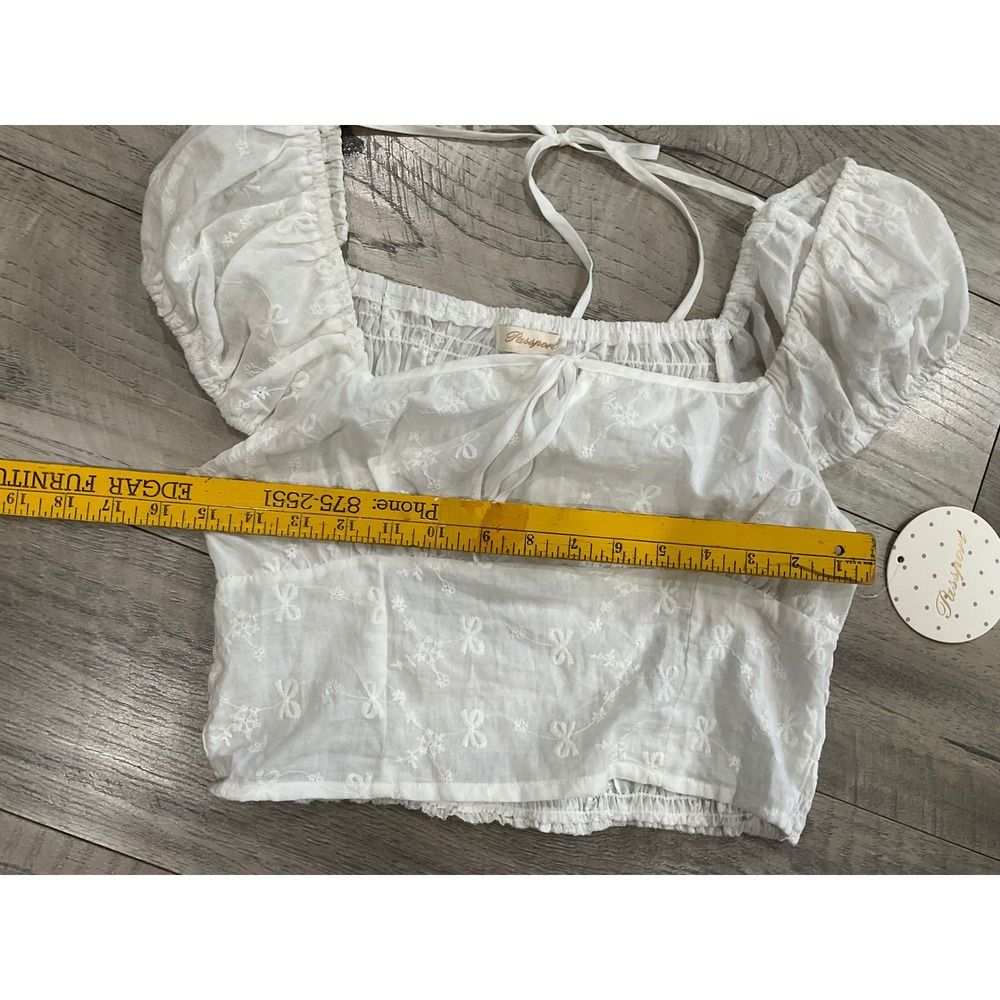 Passport Women White Eyelet Bow Embroidered Puff Sleeve Crop Top Large NEW - Picture 5 of 9